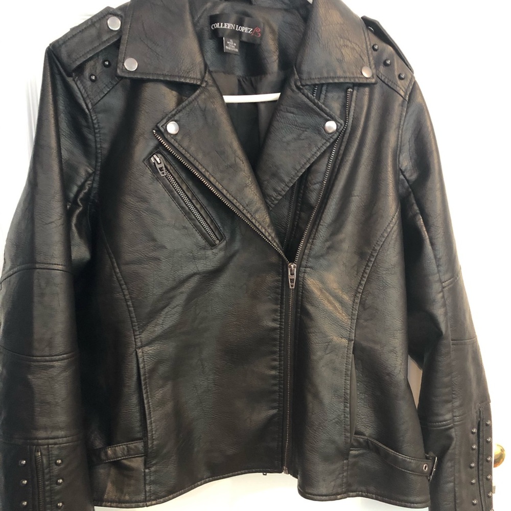 NEW! GORGEOUS BLACK FAUX LEATHER  MOTO JACKET XL